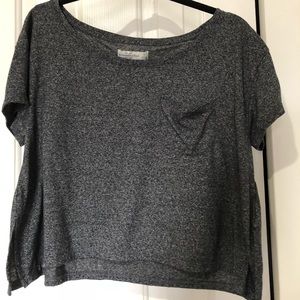 Cropped pocket tee